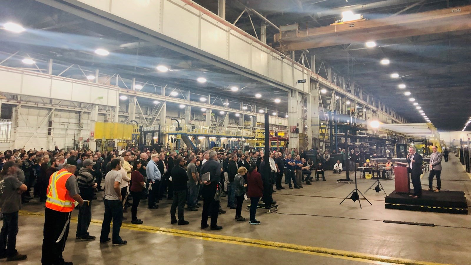 David Van der Wee, COO, Americas Region, Bombardier Transportation, made the announcement to the company's Thunder Bay workforce that the facility will build 36 additional BiLevel coaches for GO Transit service.