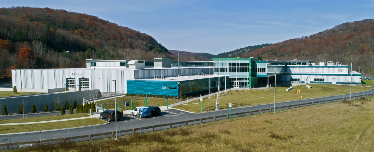 The exterior of CTDOT's Waterbury facility.