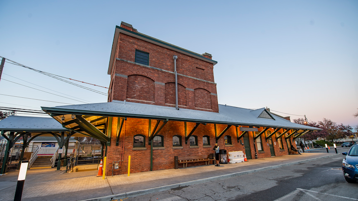 Upgrades to the Farmingdale Station on the Ronkonkoma Branch were completed in April 2019.