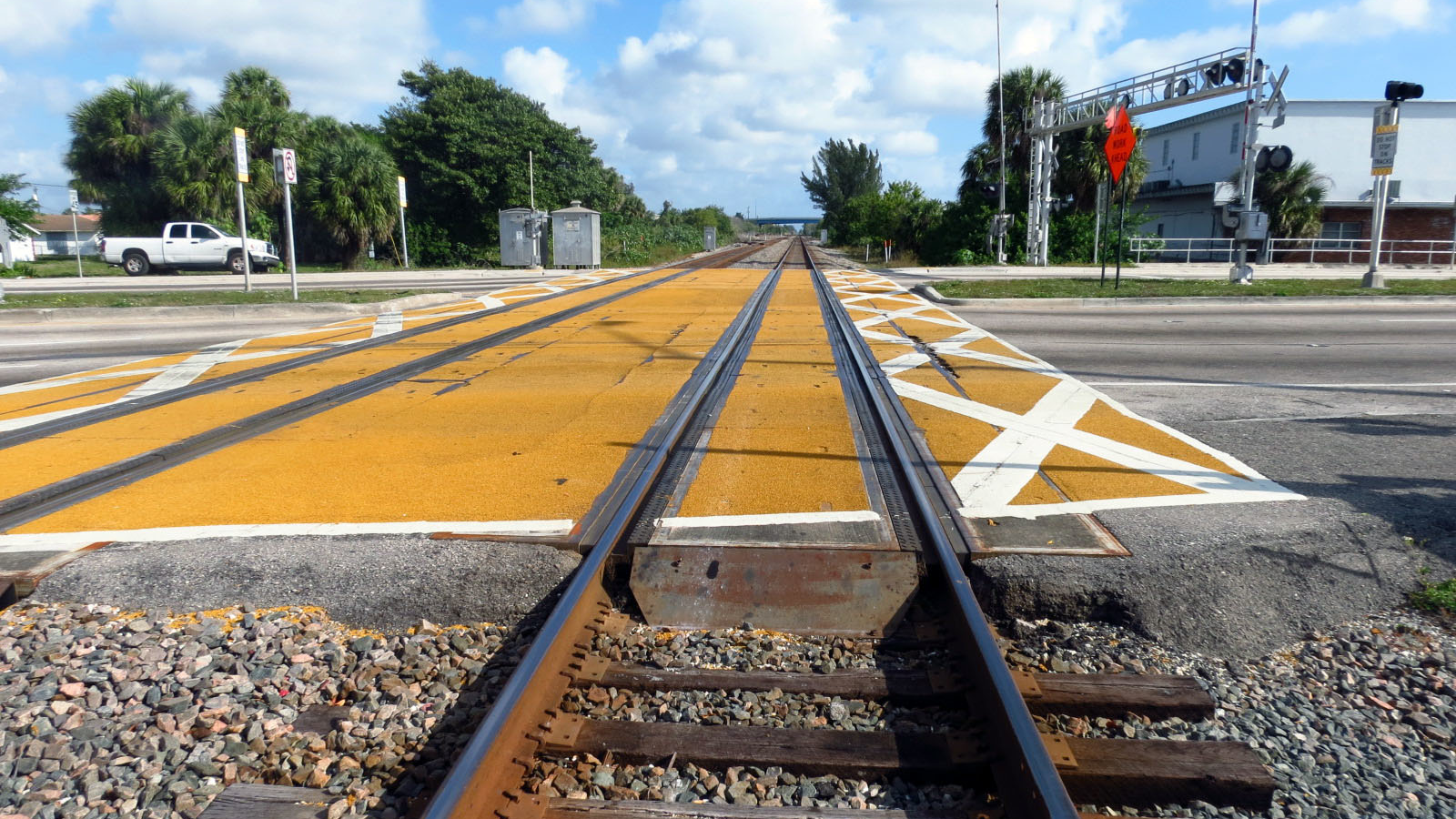 A crossing in Fort Lauderdale with a dynamic envelope with pavement markings installed.