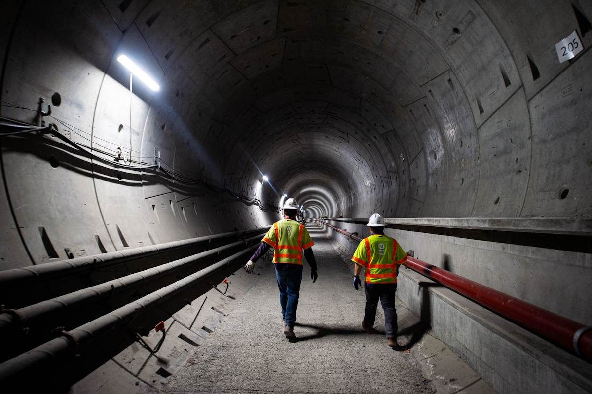 L A Metro To Connect Three Rail Lines With Regional Connector Project Mass Transit