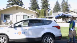 TriMet's on-street customer service team is helping Meals on Wheels deliver food to families.