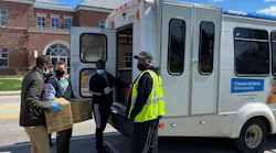 IndyGo partners with Near Northwest response team to deliver nonperishable food packages to student families during these times of need.