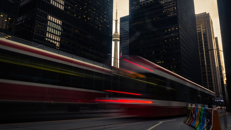 Toronto Cn Tower Christian Mendoza Unsplash