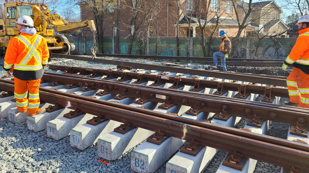 Metrolinx 5ff350a4cc5f2