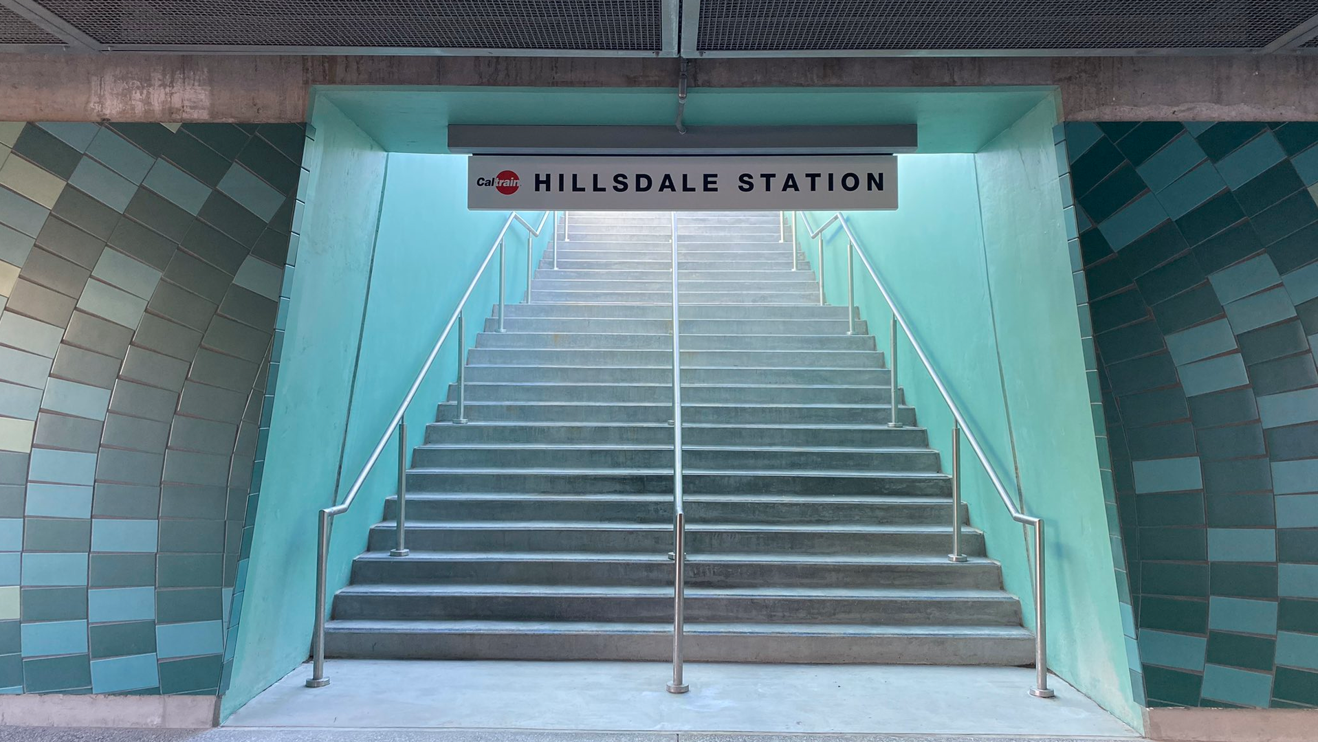 Caltrain 6086d36f53053