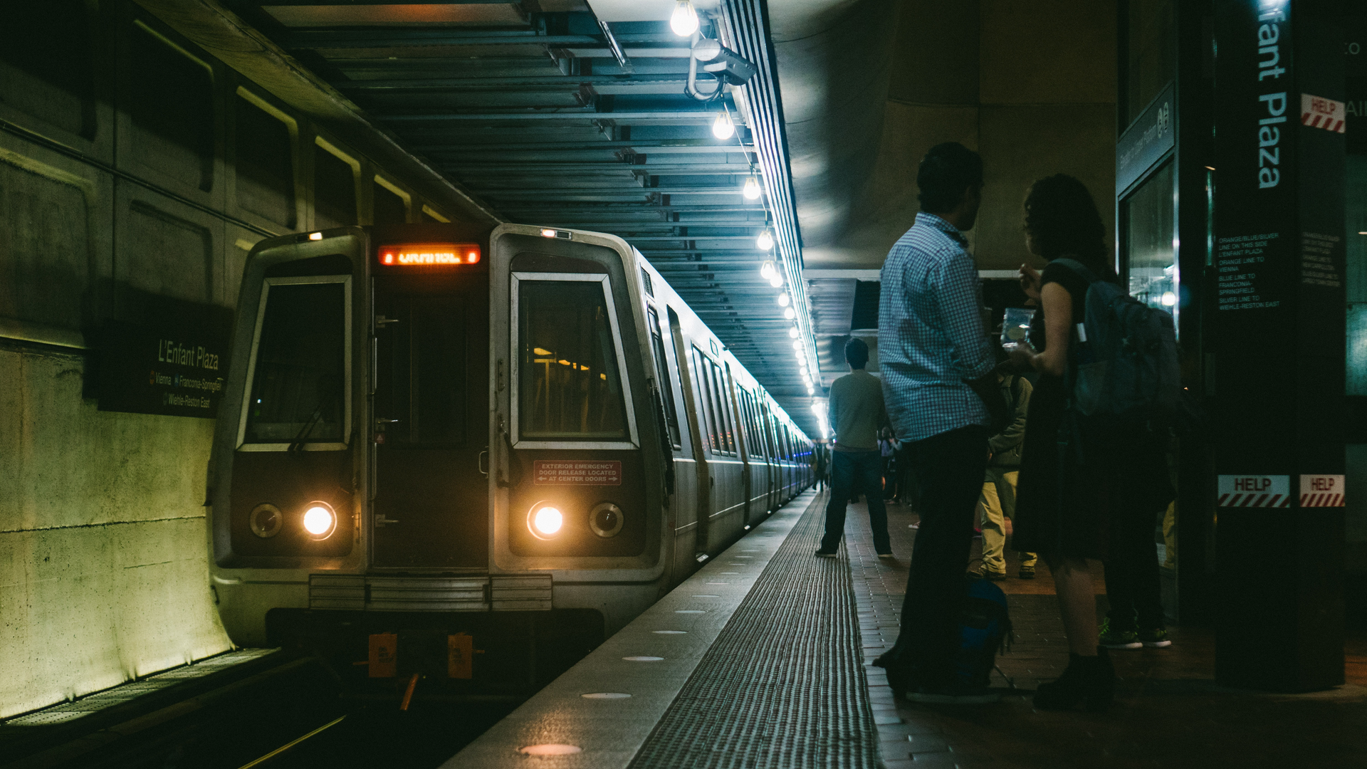 Julian Lozano Unsplash Badlightat L Enfant Plaza Wmata 60f1988fad252