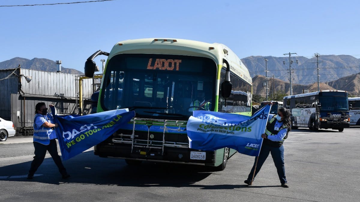 La dot dash top