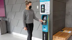UP Express riders can now pay for transit fares using their debit card, which Metrolinx reports to be a first for the Canadian transit industry.