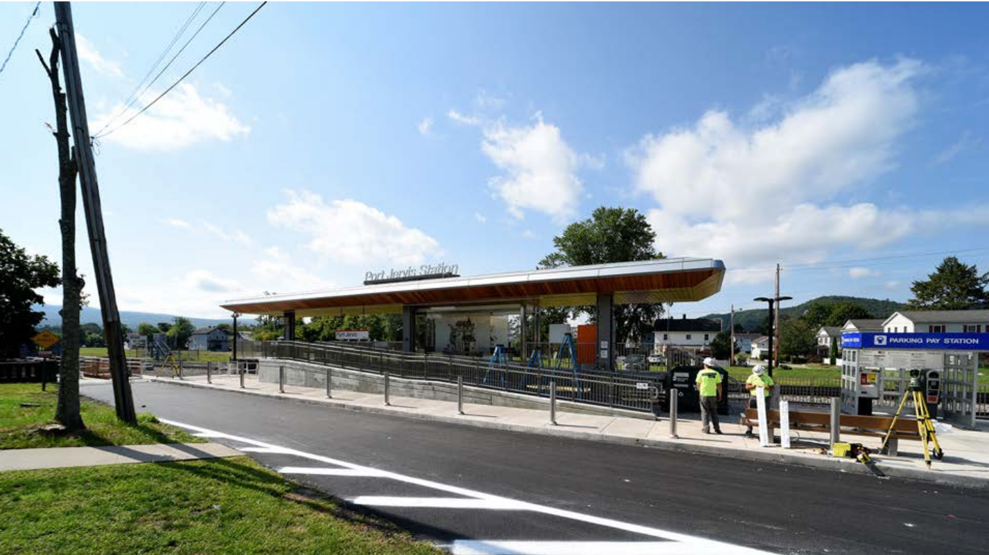 View of the new platform facing Northwest.