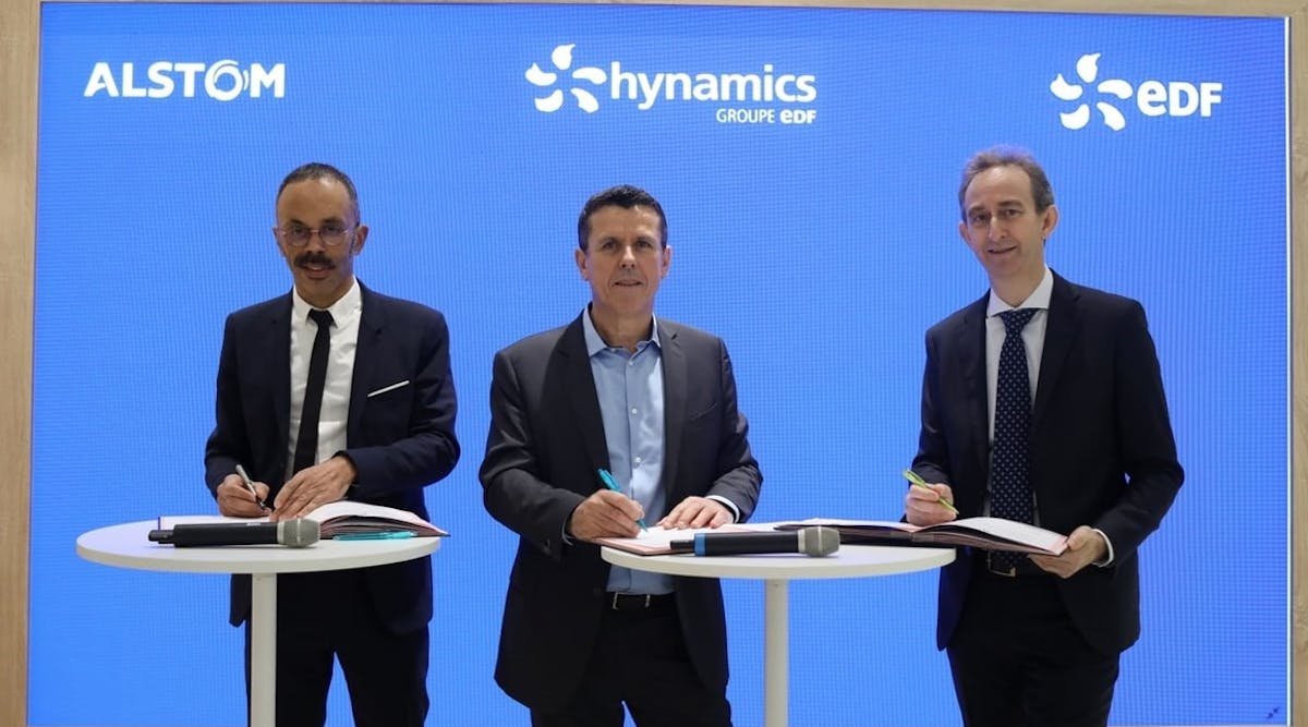 St&eacute;phane Kaba (Alstom), Fr&eacute;d&eacute;ric Dejean (Hynamics) and Yves Schlumberger (EDF) sign the partnership agreement on hydrogen trains.