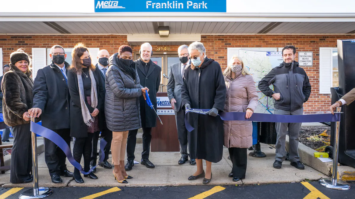 Officials mark completion of Metra’s CREATE project | Mass Transit