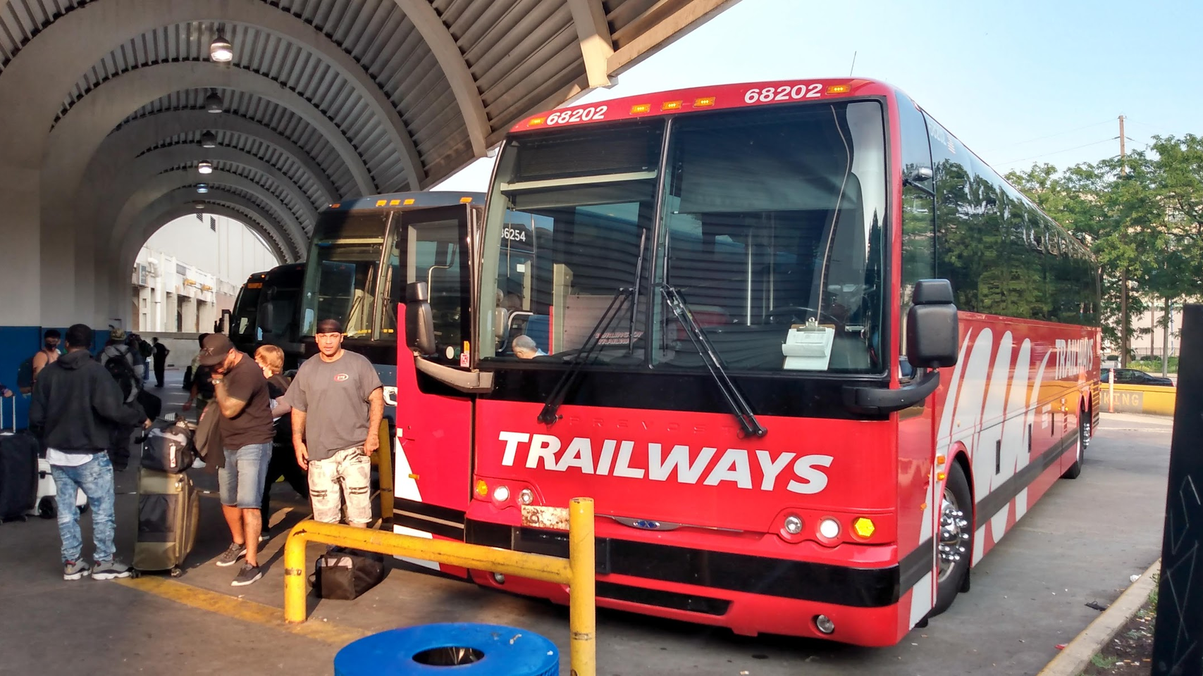 A Burlington Trailways coach is in the final boarding process at Indianapolis in October 2021.
