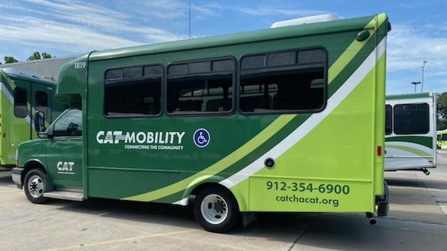 Fmy Vzp C Xs Aezoc Cat Paratransit Shuttle 62182f61875a9