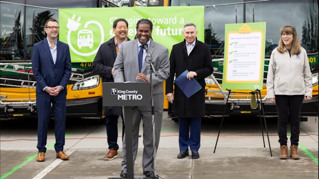 King County Metro General Manager Terry White addresses the press conference announcing the electric bus milestone.