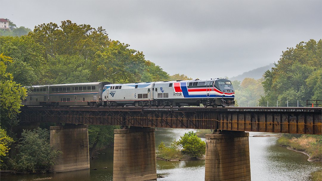 Amtrak 627bb8724f95c