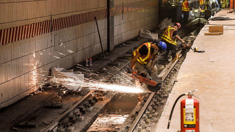 A September 2020 image from work being performed on the E Line in Queens during the first phase of a multi-phase track replacement project. The final phase is set to begin July 1 and take approximately 10 weeks to complete. [Marc A. Hermann/MTA New York City Transit]