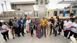 La Metro 6303a902c18b7 La Metro 6303a902c18b7