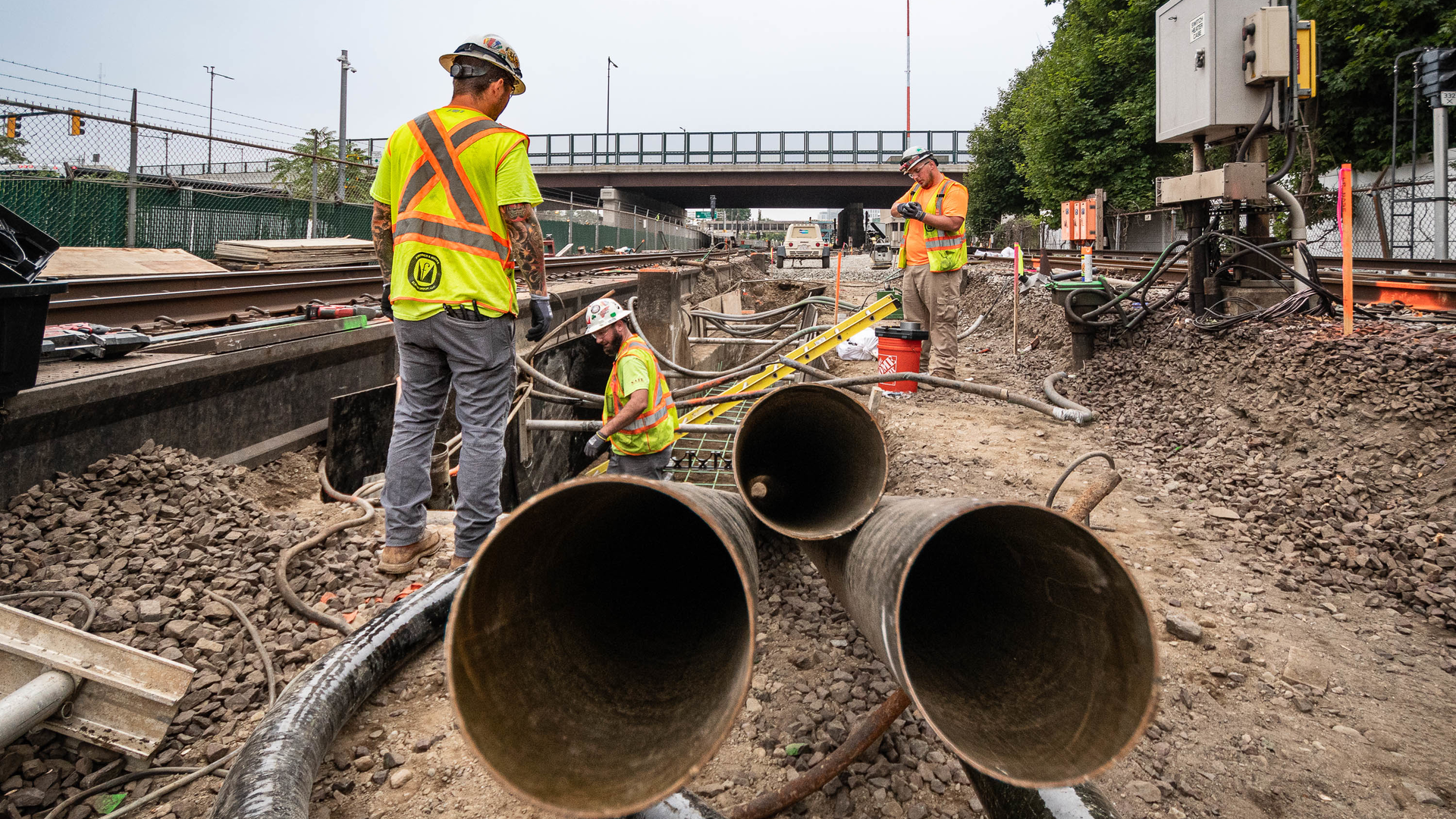 Crews work on MBTA's Orange Line during a 30-day diversion.