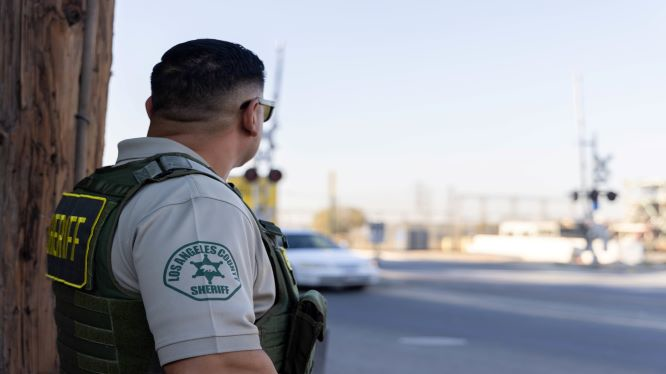 Rrcrossingenforcementfeature4 Metrolink