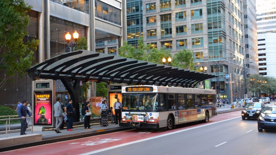 A CTA bus operating in Chicago&apos;s loop.