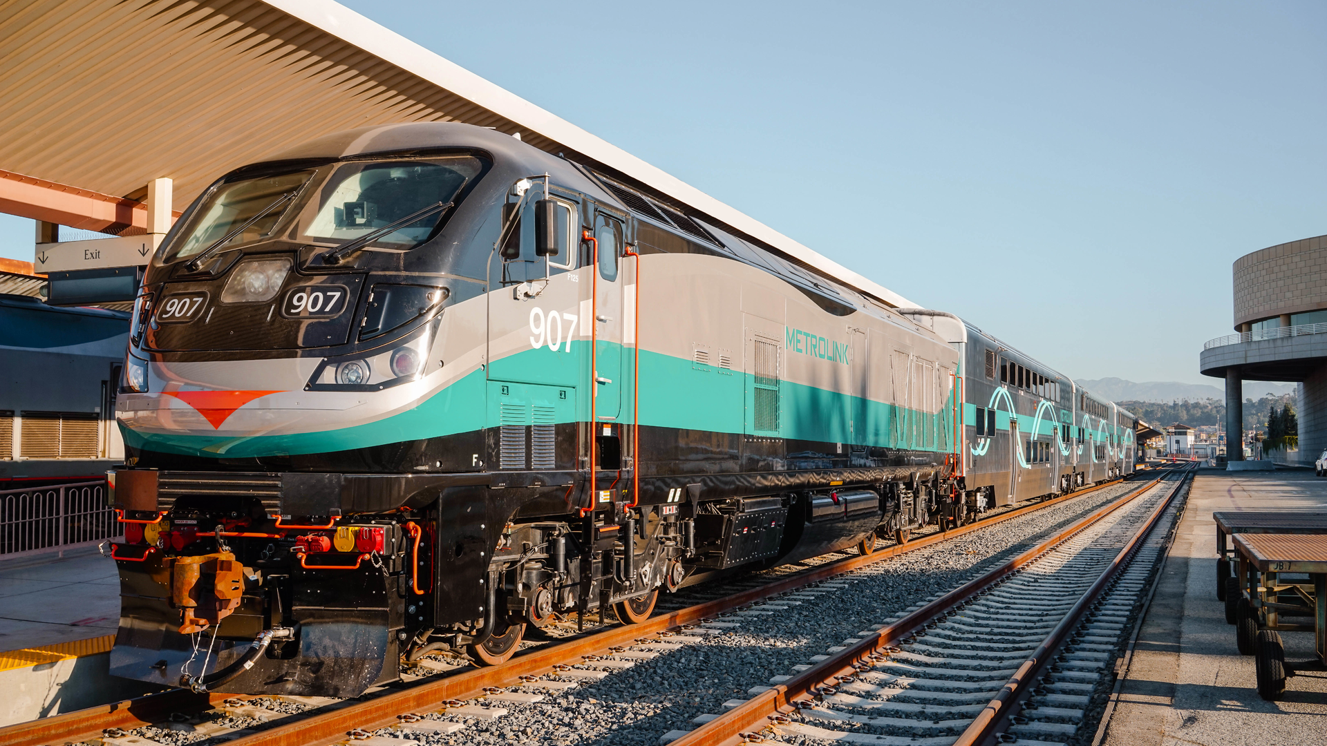 A Tier 4 locomotive at Los Angeles Union Station.