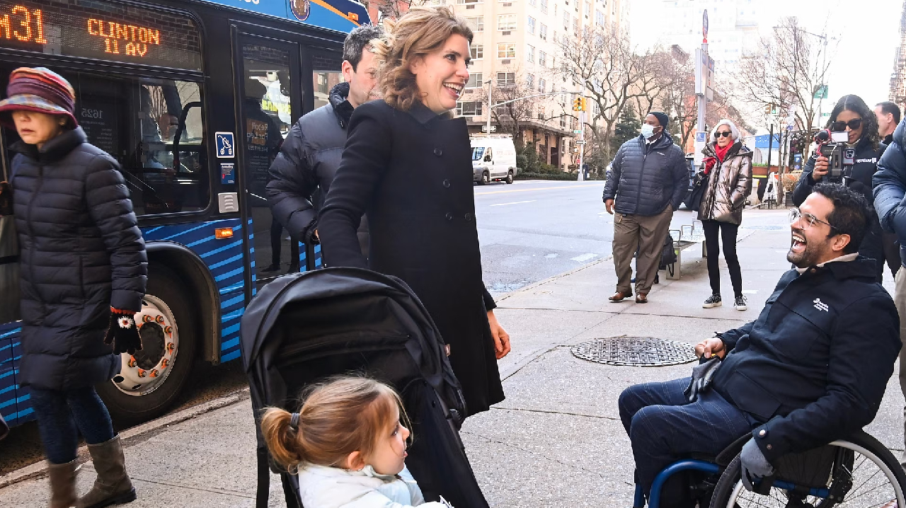 MTA announces the success of the open stroller pilot program on MTA buses.