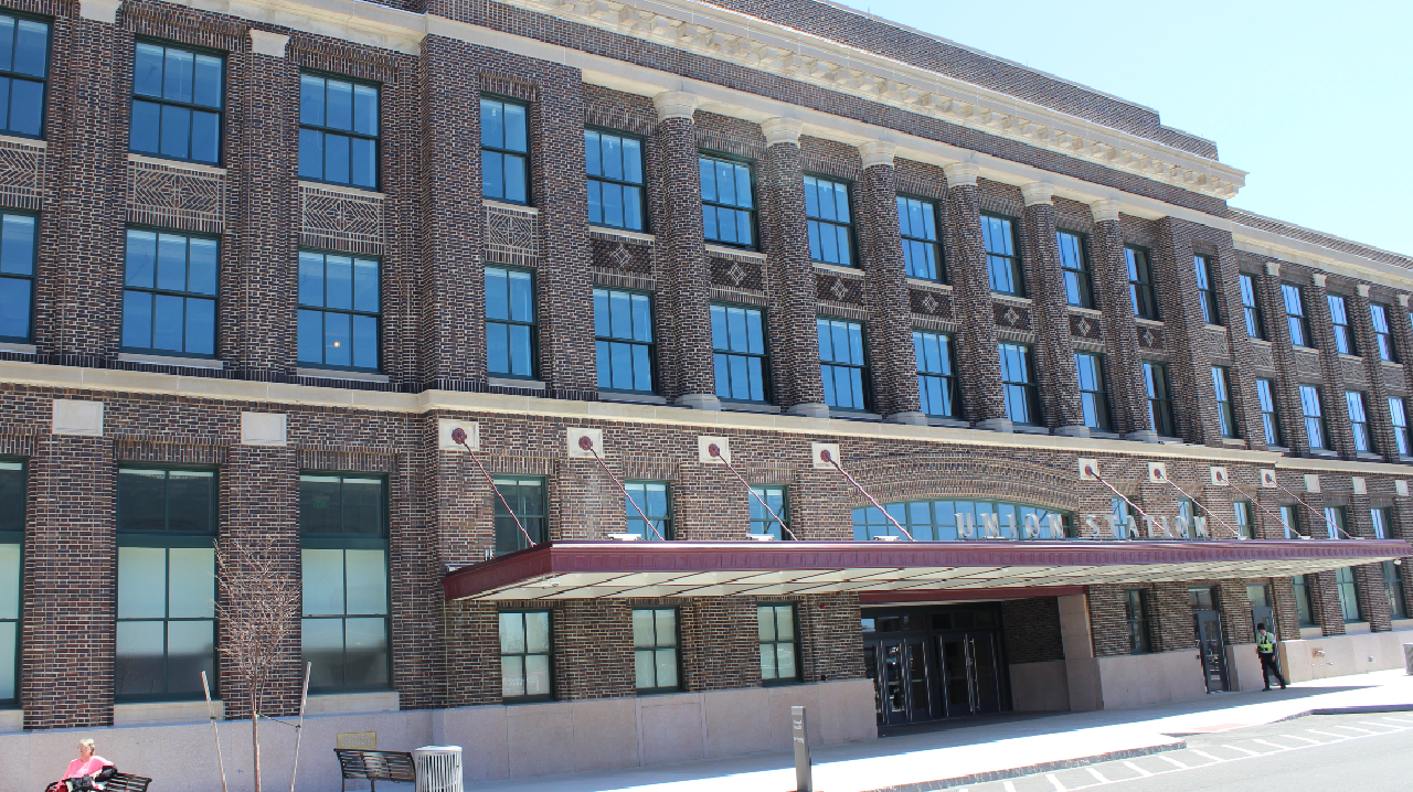 Amtrak is collaborating with MassDOT and CTDOT to add two additional Amtrak Northeast Regional trains serving Springfield Union Station on June 5.