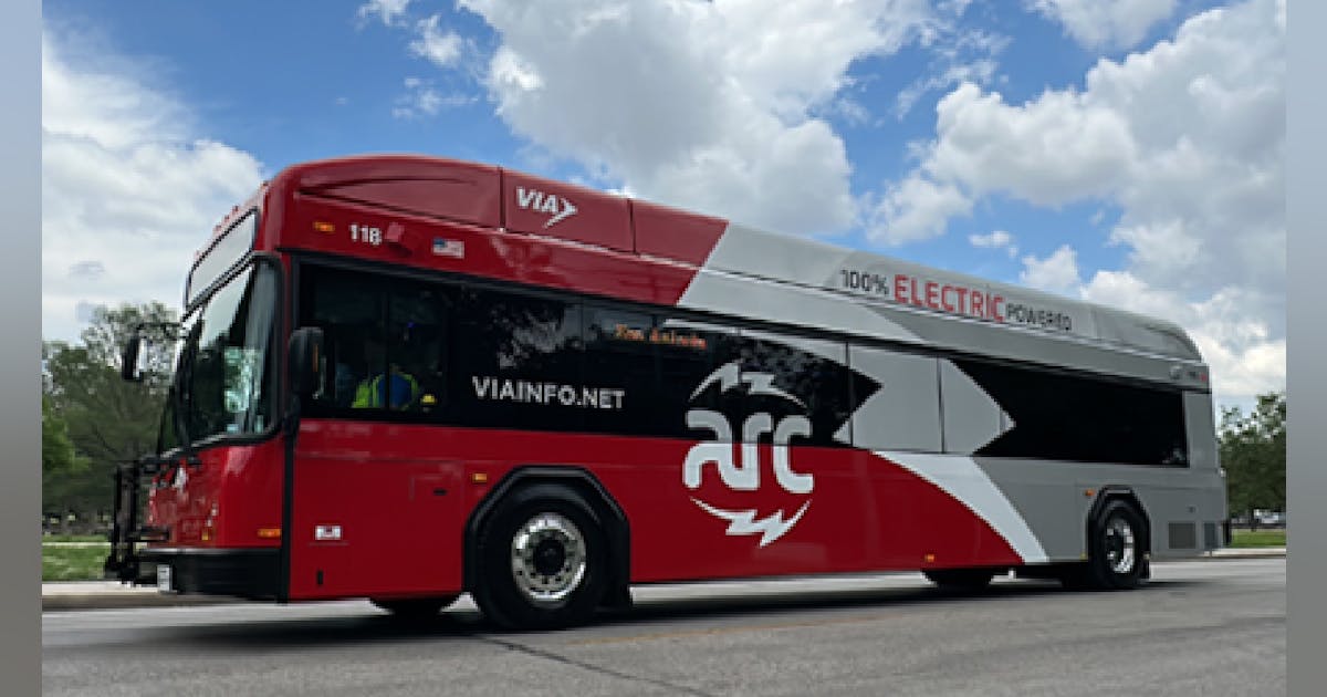 VIA Metropolitan Transit begins roll out of new ARC electric buses on ...