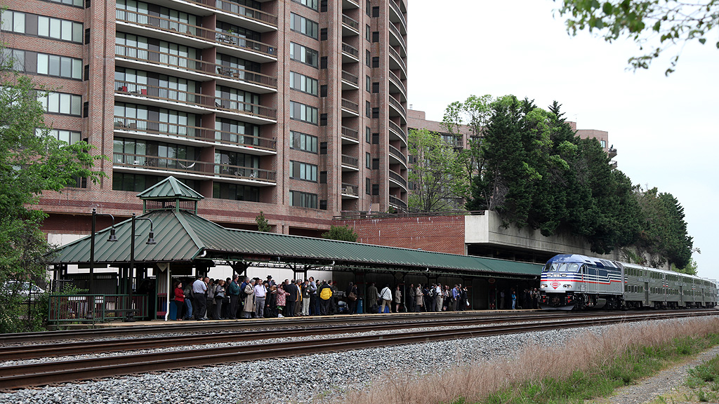 The existing station at Crystal City.