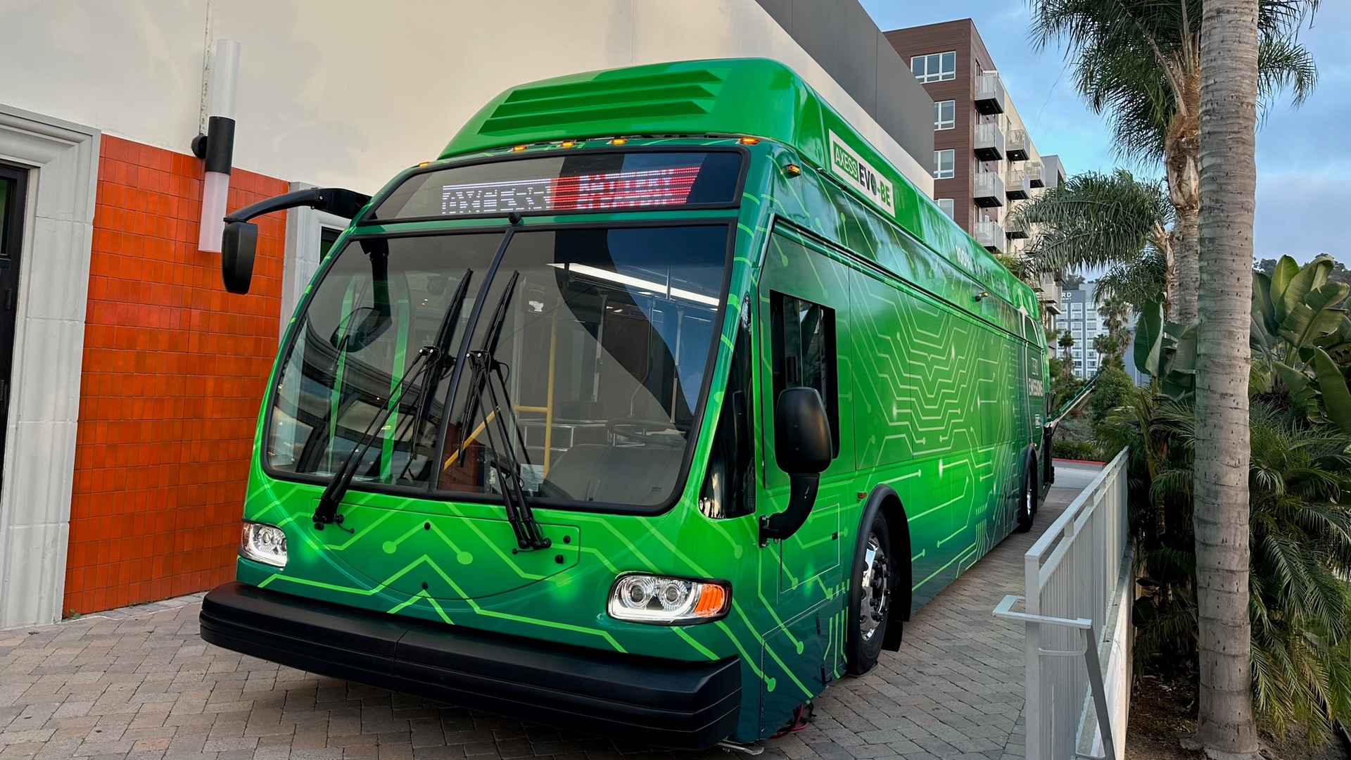 ENC's Axess EVO-BE Zero Emission Battery Electric Bus On Display At The ...