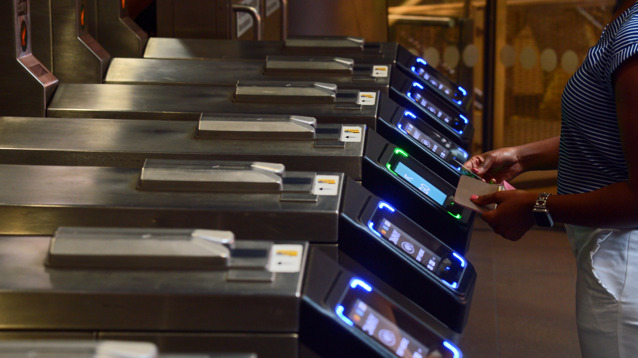 AirTrain JFK to begin accepting fare payments using MTA&rsquo;s OMNY Tap and Go Oct. 10.