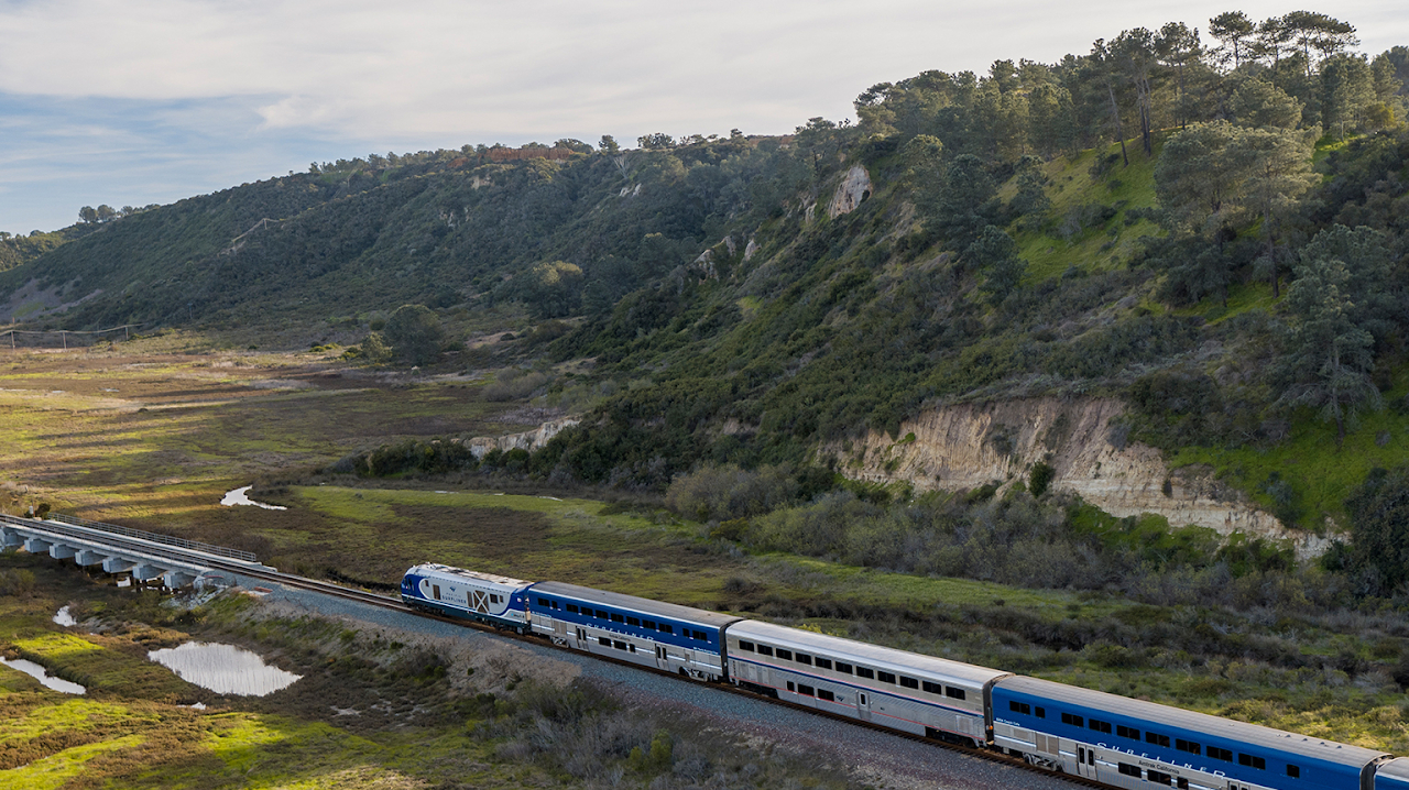 Amtrak Pacific Surfliner Service To Operate On Renewable Diesel | Mass ...