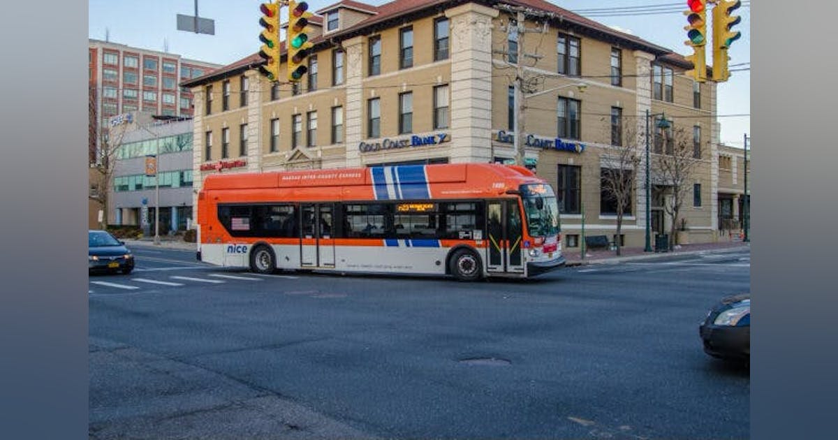 Nassau County extends contract with Transdev for its NICE Bus service ...
