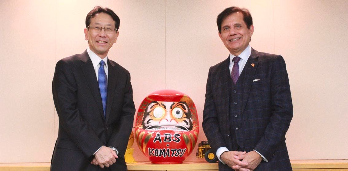 Hiroyuki Ogawa, President and CEO, Komatsu Ltd. (left) and Subhash Dhar, Founder, Chairman and CEO, ABS (right)