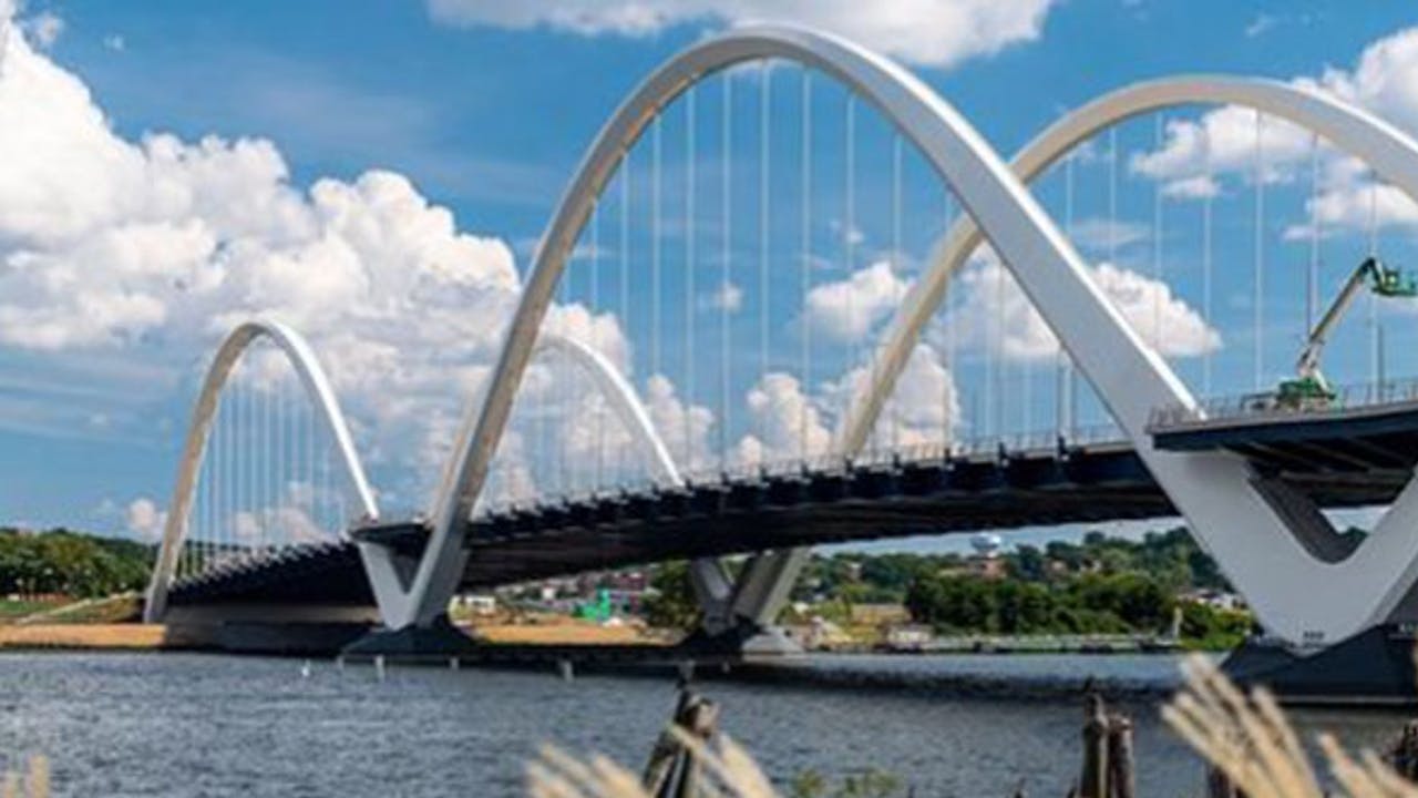 AECOM awarded prime consultant contract for OC Transpo electric bus garage.