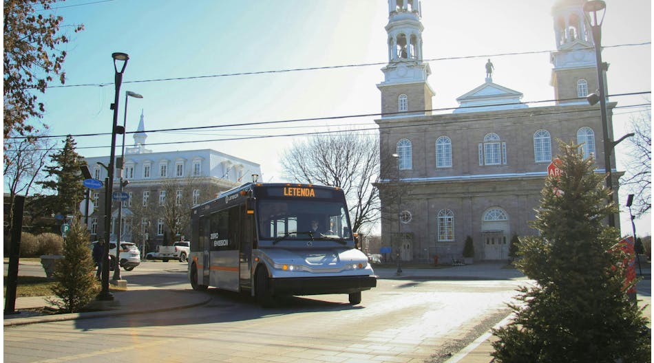 WMATA debuts two 60-foot electric buses | Mass Transit