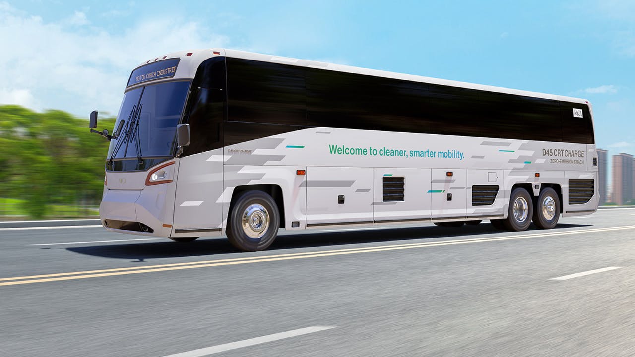 A MCI D45 CRTe LE CHARGE battery-electric commuter coach.