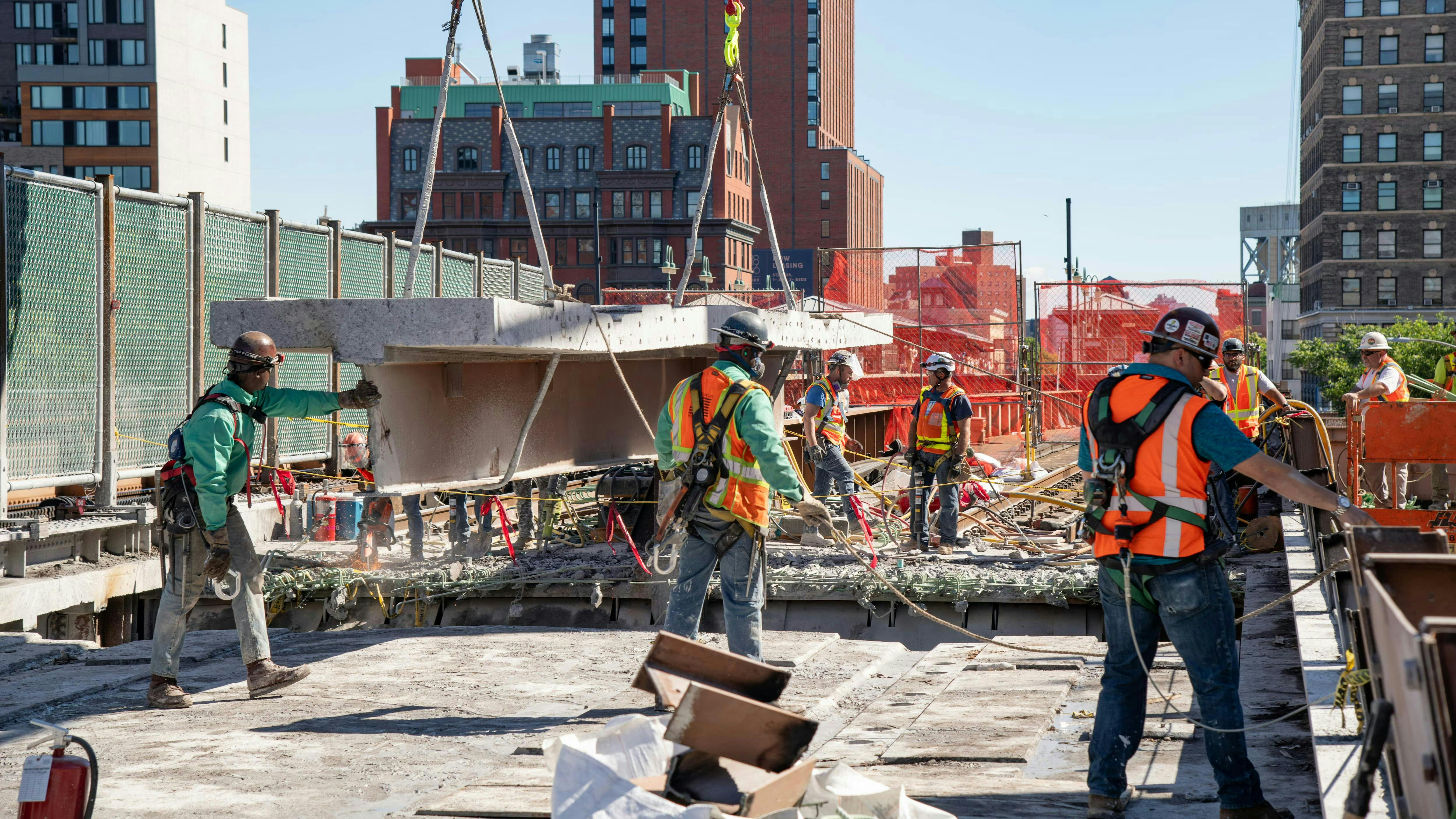 First segment of MTA Metro-North Railroad Park Avenue Viaduct replaced.