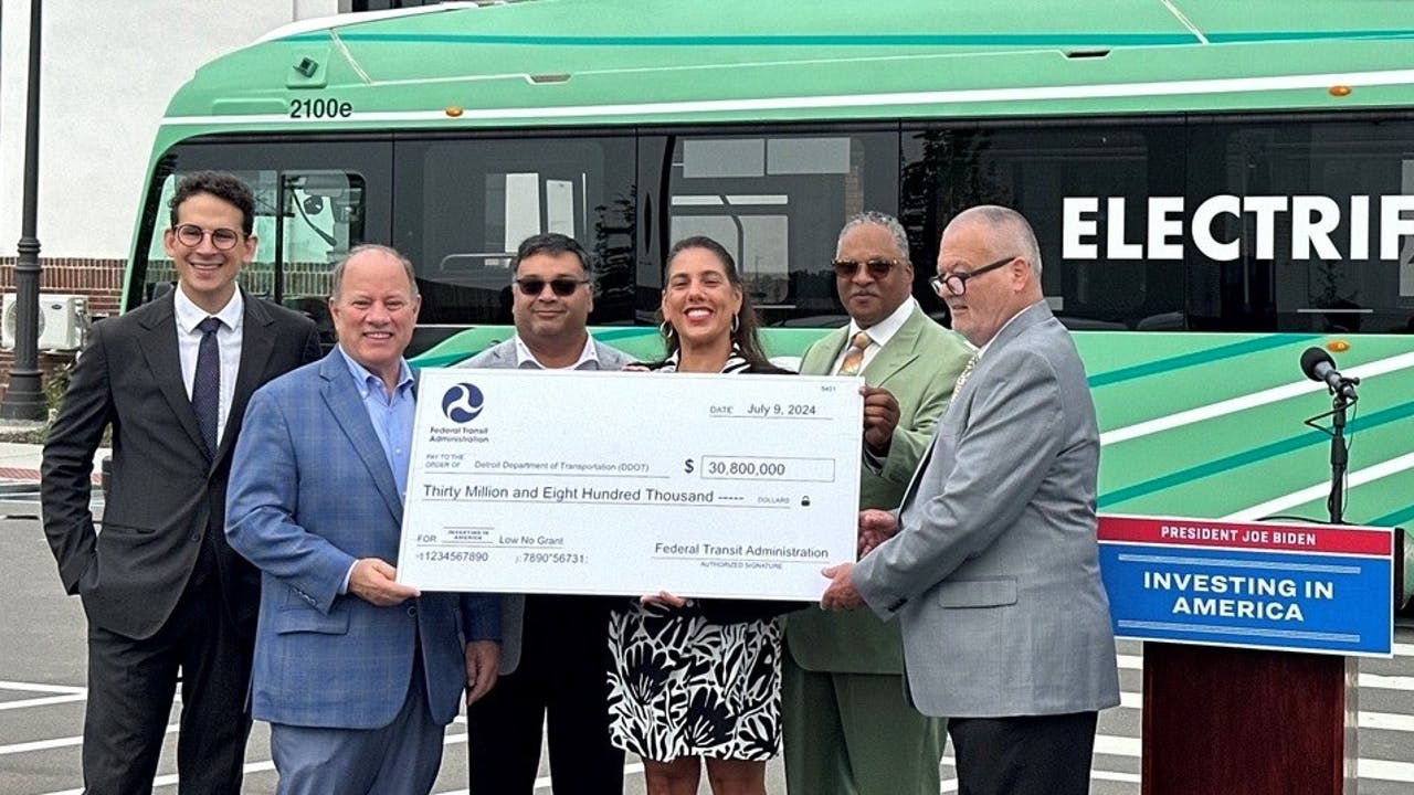 FTA Acting Administrator Veronica Vanterpool awarding the city of Detroit, Mich., $30.8 million in FTA funding to support the city&rsquo;s transition to a clean energy bus fleet.