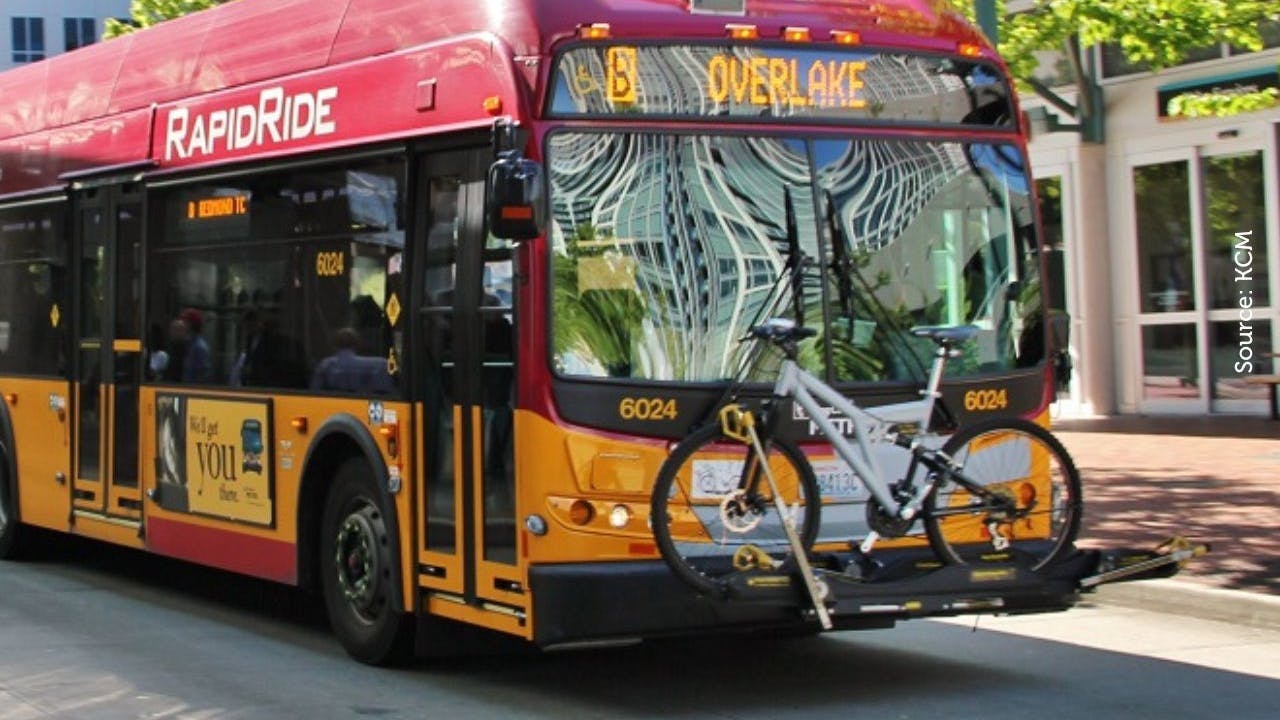 King County Metro, INIT partnership works to improve electric fleet management with CarMedialab technology.