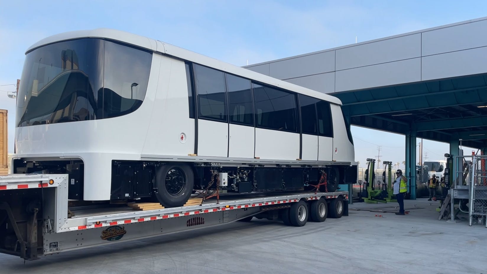 LAX receives final cars from Alstom.