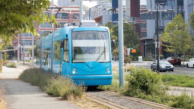 Service resumes on South Lake Union route of Seattle Streetcar.