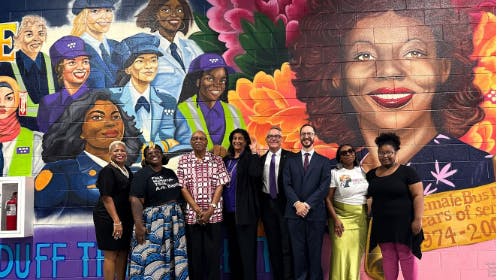 From left to right: Kia Lewis, WeGo senior project manager, Muralist Elisheba Mrozik, Creative Girls Rock; Harry Duff, Sr., husband of Elizabeth Duff, Gail Carr Williams, Nashville MTA chair, Steve Bland, WeGo CEO; Nashville Mayor Freddie O&rsquo;Connell; Charmin Bates, Founder of Creative Girls Rock; and Kammarah Stevens, student artist.