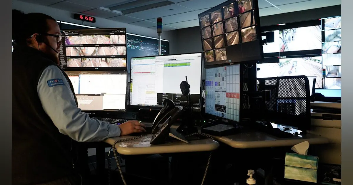 Security Guard Trimet TriMet’s Security Operations Center helping to improve agency’s safety ...