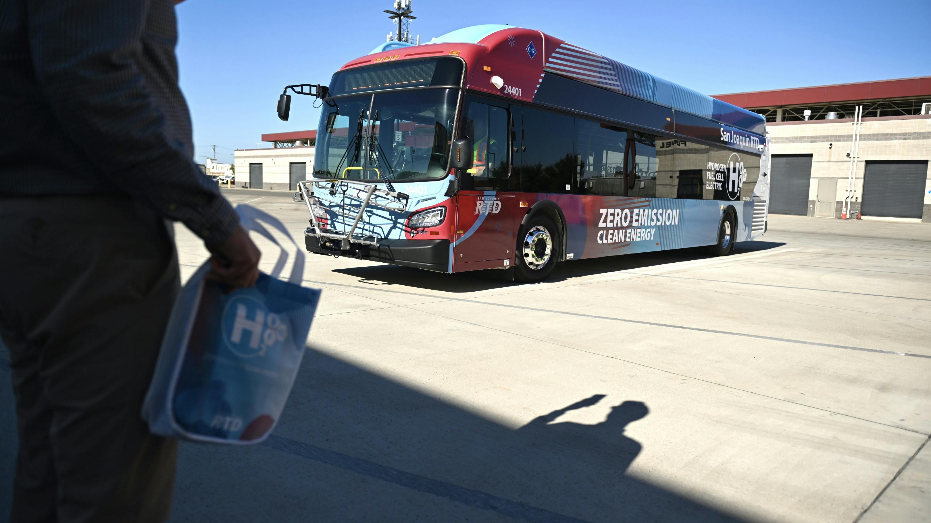 San Joaquin Regional Transit District rolls out five hydrogen fuel cell electric buses.