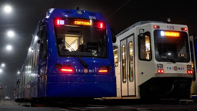 TriMet Type 6 MAX train.