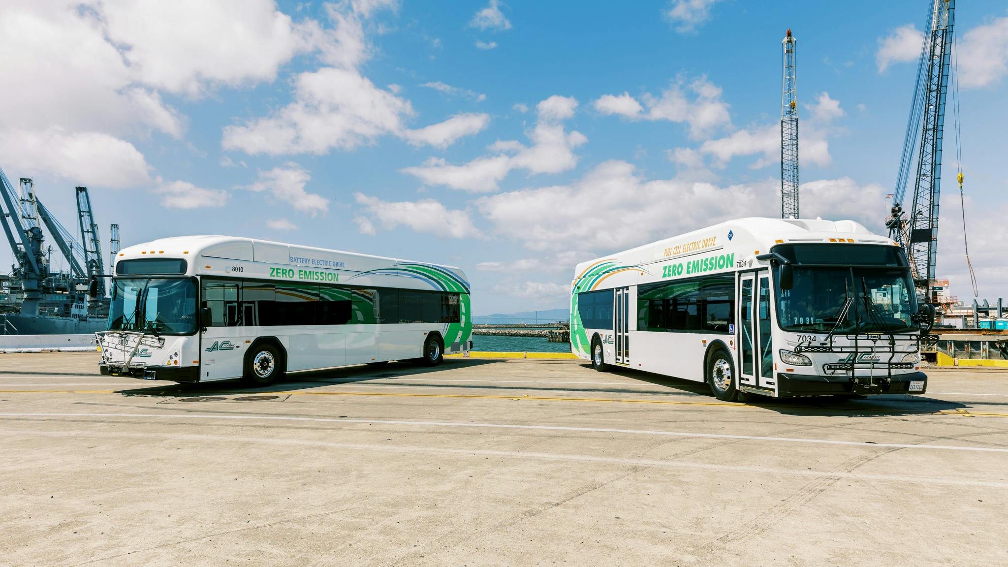 The ZETBTA study tested the performance and feasibility of integrating fuel-cell electric buses (FCEB), battery electric buses (BEB), Legacy fuel cells buses (FC) and diesel hybrid buses. These four technologies were compared to a conventional diesel bus as a control fleet.