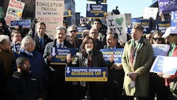 Gov. Hochul joined business leaders, transit advocates and elected officials to highlight ongoing progress under New York’s congestion pricing program. Gov. Hochul joined business leaders, transit advocates and elected officials to highlight ongoing progress under New York’s congestion pricing program.