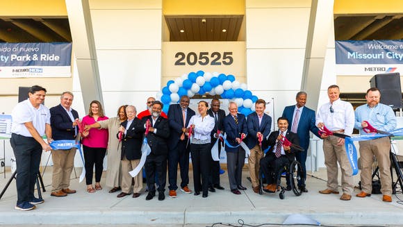 The new Missouri City Park & Ride offers riders greater mobility and flexibility with their travel plans with better connectivity to the local medical center and shopping areas.